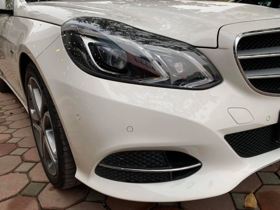 /Mercedes-C-E-class-vip-car-rental-in-da-nang