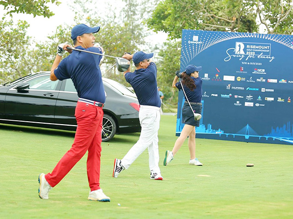 golfer attend to open golf championship in da nang