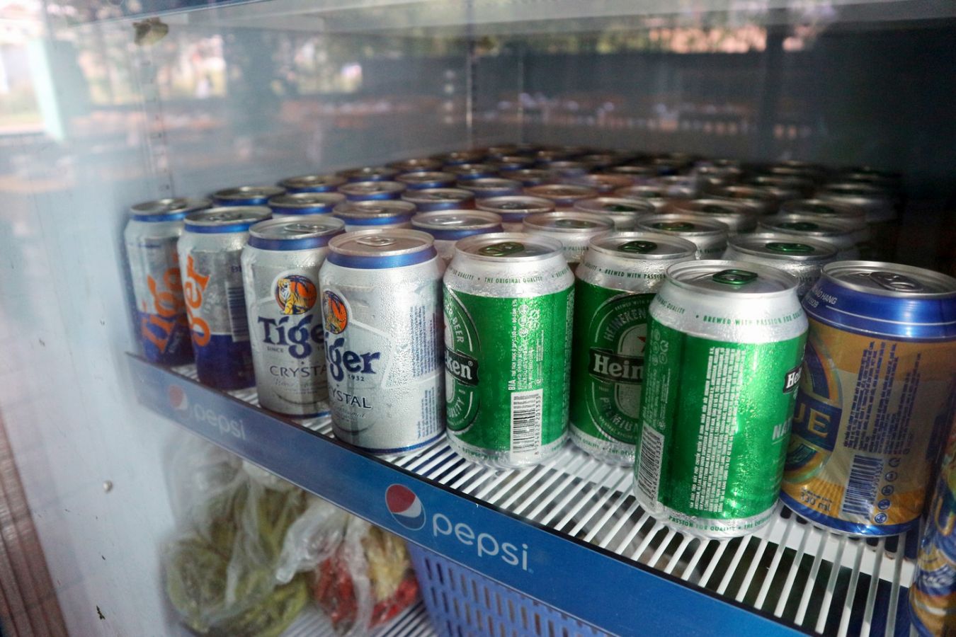 Bia lạnh đảm bảo chất lượng luôn sẳn sàng phục vụ quý khách
